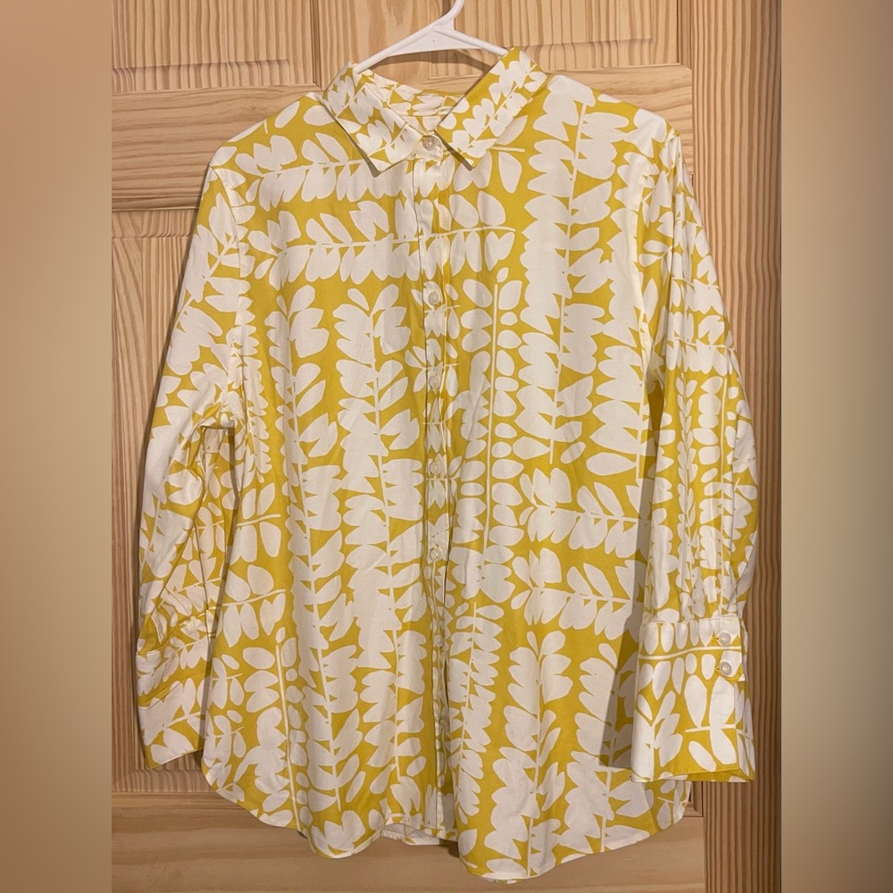 💎💎Chico's Sunny Yellow and Cream Floral Blouse - Picture 6 of 10